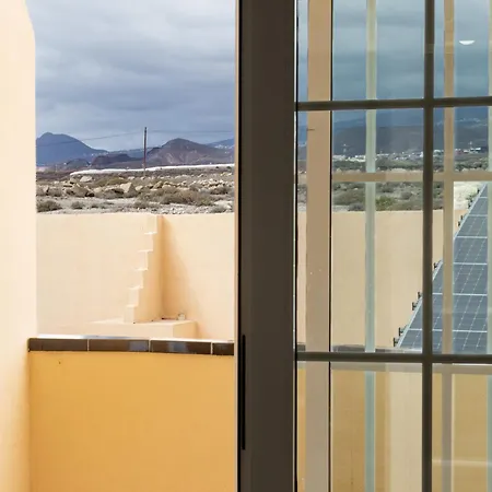 ホームステイ Medano Coliving エル・メダノ